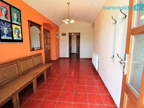 Prodej zemědělské usedlosti 389 m², pozemek 4007 m²