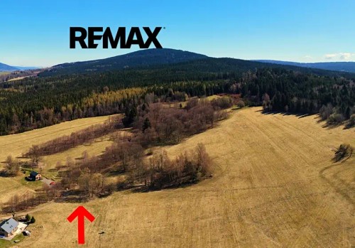 Prodej stavebního pozemku 1745 m²