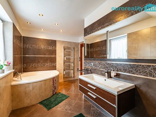 Prodej domu 147 m², pozemek 1150 m²