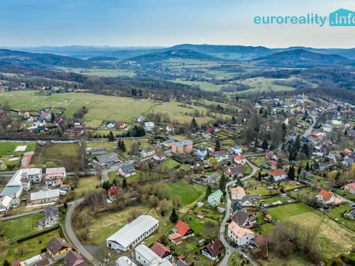 Prodej stavebního pozemku 3002 m²