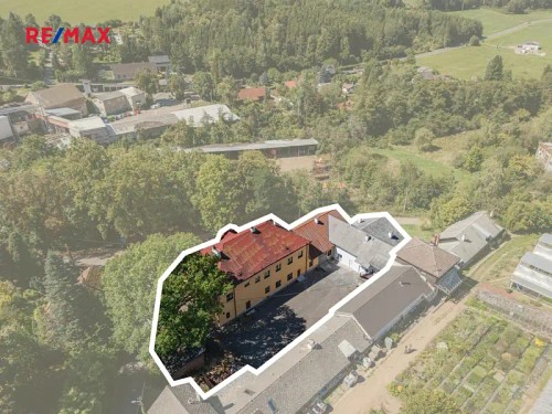 Nemovitost, 600 m²