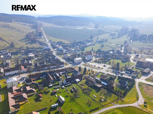 Prodej stavebního pozemku 1784 m²