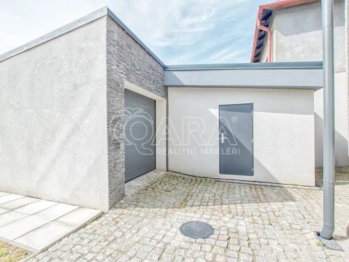 Prodej domu 270 m², pozemek 436 m²