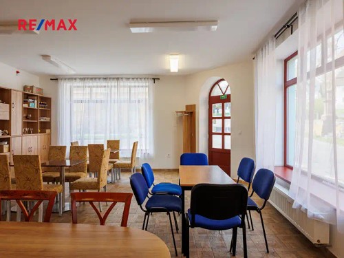 Prodej domu 688 m², pozemek 287 m²