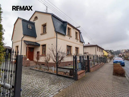 Prodej vily 296 m², pozemek 349 m²
