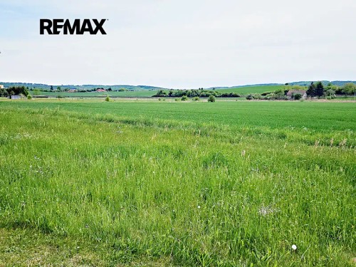 Prodej stavebního pozemku 2989 m²