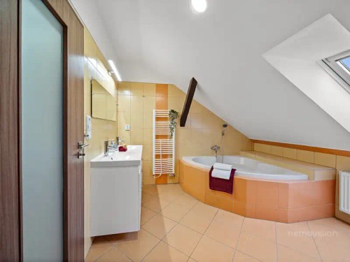 Prodej bytu 4+kk 138 m²