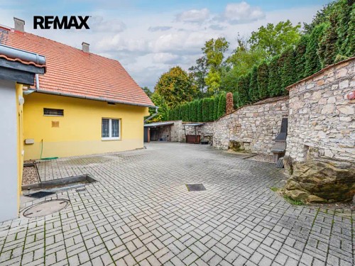 Prodej domu 670 m², pozemek 1786 m²