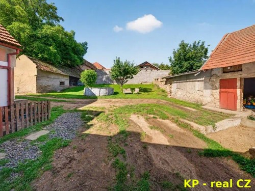 Prodej domu 247 m², pozemek 976 m²