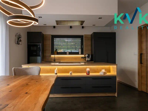 Prodej domu 228 m², pozemek 1069 m²