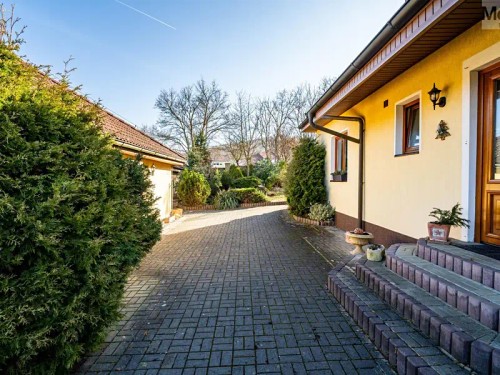 Prodej domu 372 m², pozemek 3764 m²