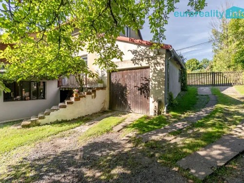 Prodej domu 239 m², pozemek 1610 m²