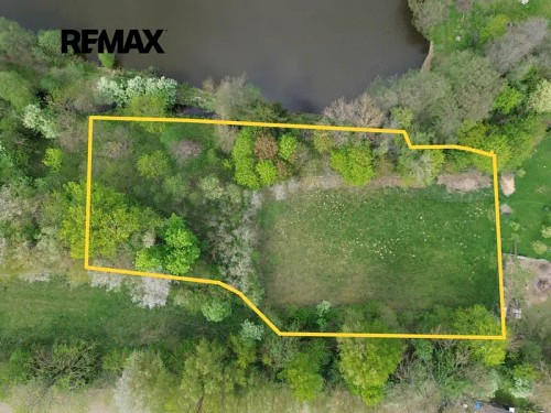 Prodej stavebního pozemku 4954 m²