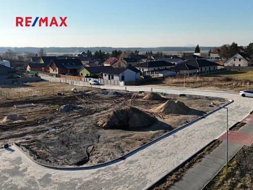 Prodej stavebního pozemku 821 m²