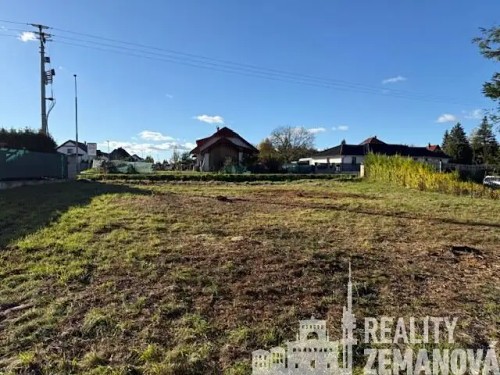 Prodej stavebního pozemku 1530 m²