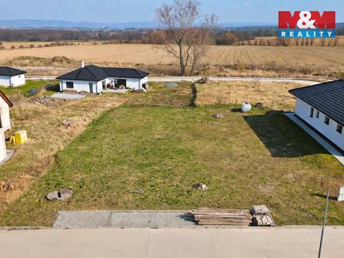 Prodej stavebního pozemku 898 m²