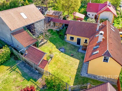 Prodej chalupy 234 m², pozemek 896 m²