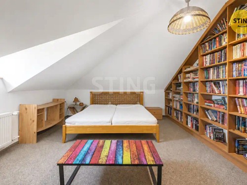 Prodej vily 407 m², pozemek 1880 m²