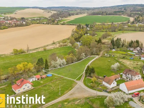 Prodej stavebního pozemku 2574 m²