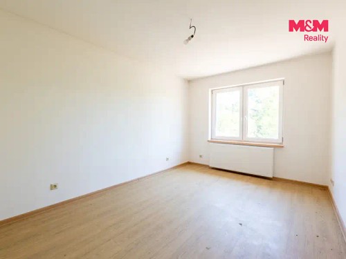 Prodej stavebního pozemku 1561 m²