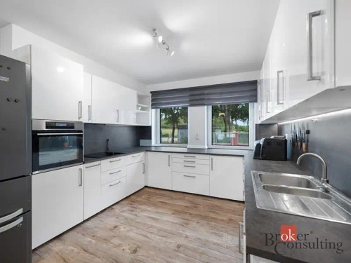 Prodej domu 466 m², pozemek 1096 m²