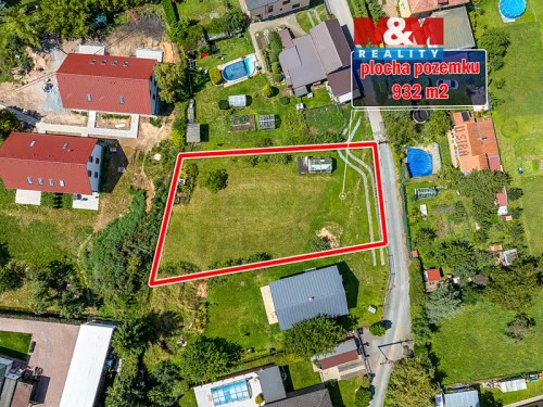 Prodej stavebního pozemku 932 m²