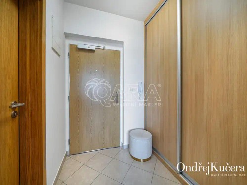 Prodej bytu 1+kk 70 m²