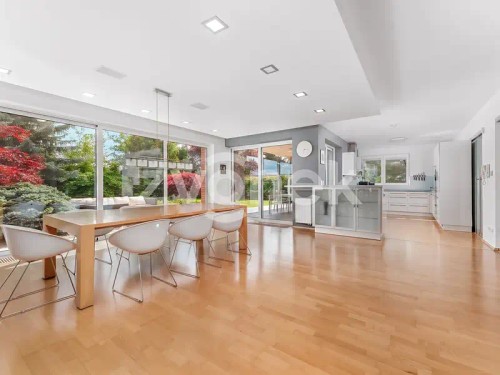 Prodej vily 479 m², pozemek 1503 m²
