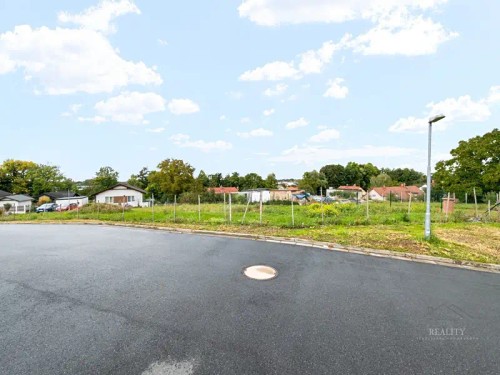 Prodej stavebního pozemku 793 m²