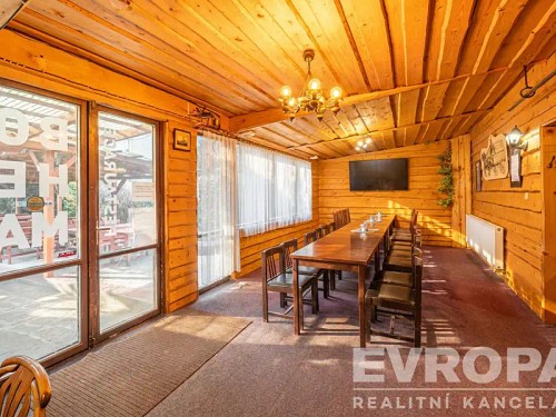 Prodej domu 330 m², pozemek 627 m²