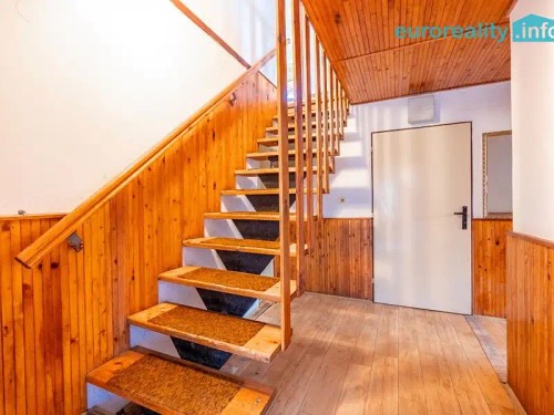 Prodaný dům 250 m², pozemek 816 m²