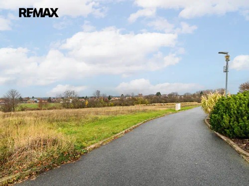 Prodej stavebního pozemku 1760 m²