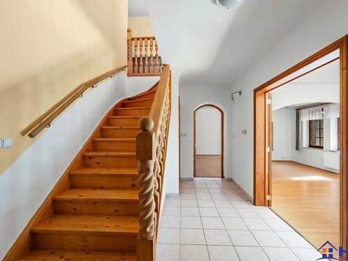 Prodej domu 446 m², pozemek 2009 m²