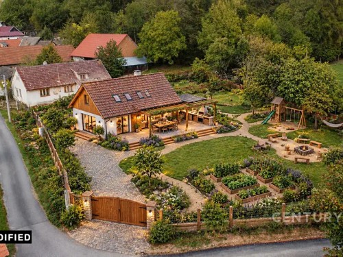 Prodej stavebního pozemku 1263 m²
