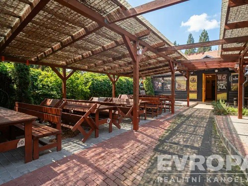 Prodej domu 330 m², pozemek 627 m²