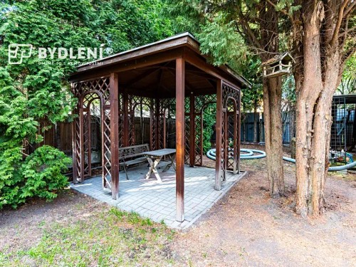 Prodej domu 360 m², pozemek 587 m²