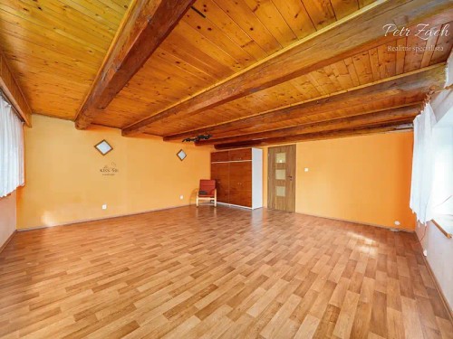 Prodej domu 290 m², pozemek 1802 m²