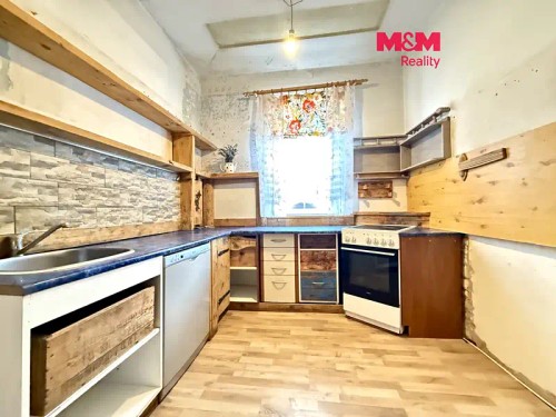 Prodej chalupy 105 m², pozemek 318 m²