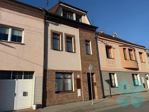 Prodej domu 220 m², pozemek 449 m²