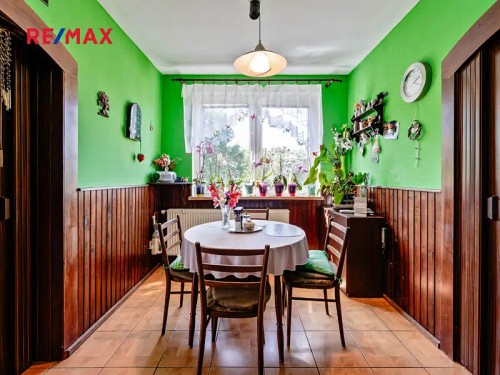 Prodej domu 290 m², pozemek 1221 m²