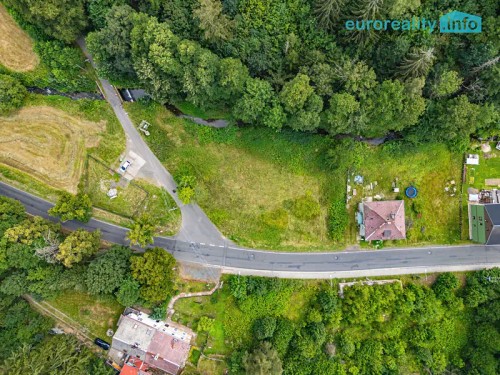 Prodej stavebního pozemku 1450 m²