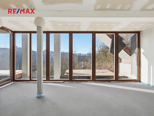 Prodej vily 260 m², pozemek 2681 m²