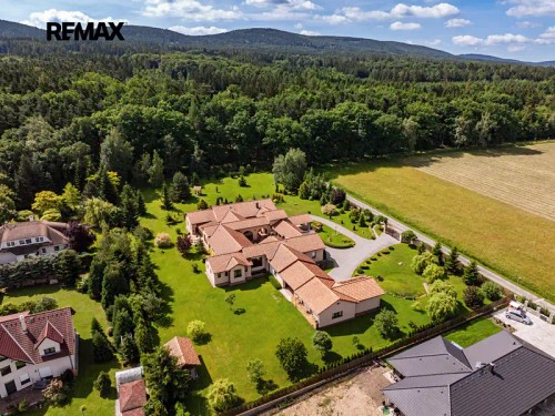 Prodej domu 652 m², pozemek 7174 m²