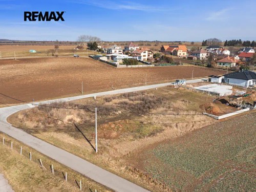 Prodej stavebního pozemku 839 m²