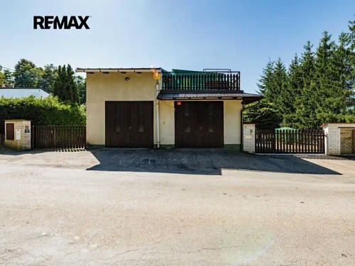 Prodej domu 290 m², pozemek 1221 m²