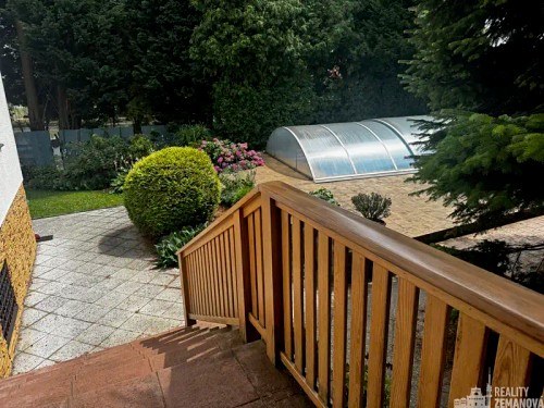 Prodej domu 250 m², pozemek 2043 m²