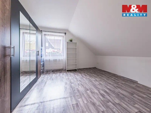 Prodej domu 325 m², pozemek 3155 m²