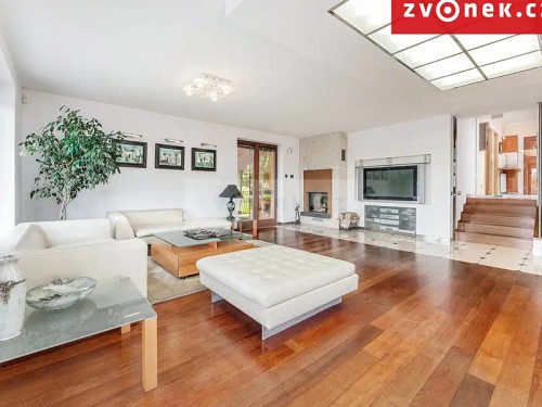 Prodej vily 540 m², pozemek 1200 m²