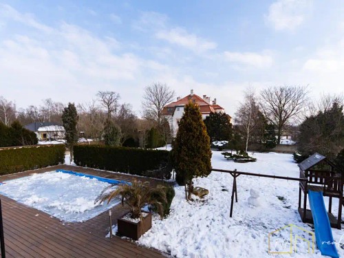 Prodej domu 400 m², pozemek 1728 m²