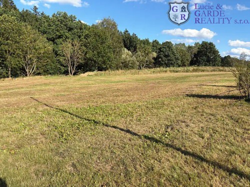 Prodej stavebního pozemku 975 m²